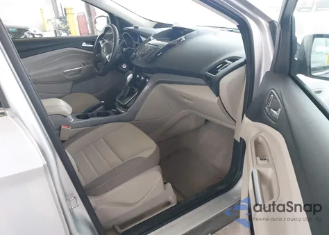 2013 Ford Escape Se z USA, uszkodzony, nr VIN 1FMCU9G99DUD86681